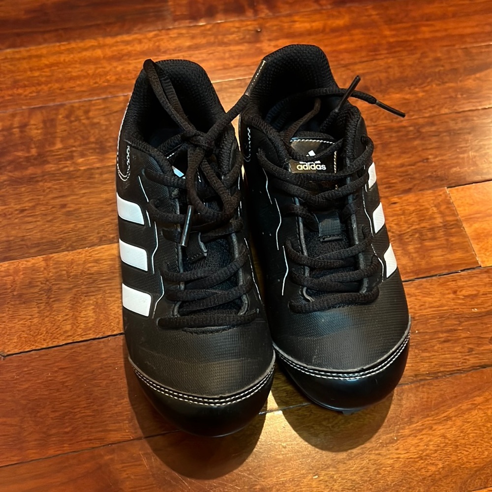 Toddler cleats